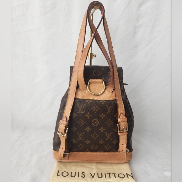 Auth Louis Vuitton Monstsouris MM Backpack - Picture 2 of 12